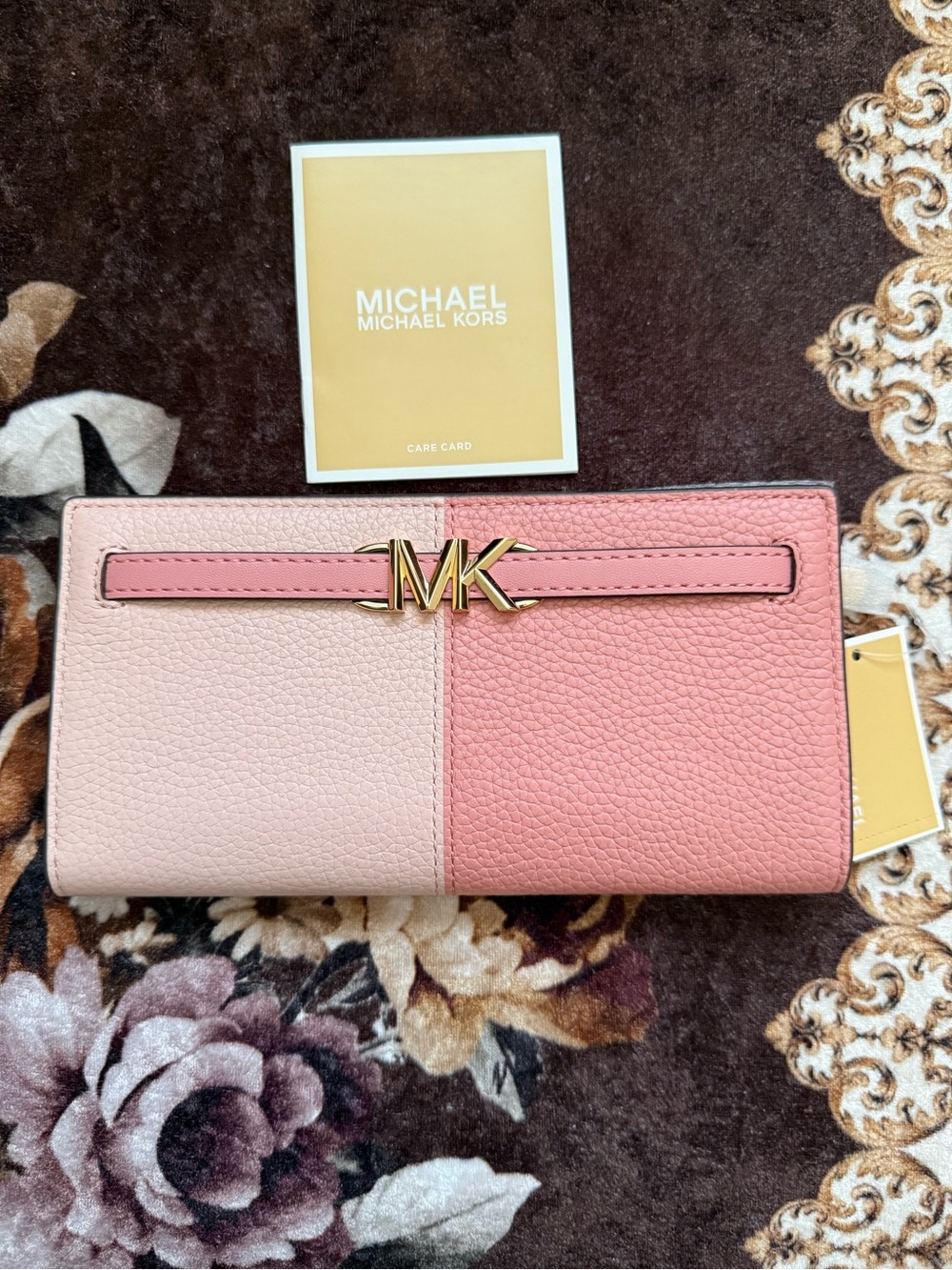 MICHAEL KORS Reed Leather Large Primrose Two-Tone Belted Snap Closure Wallet NWT